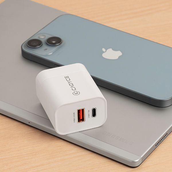 35W USB-C® PD 3.0 & USB-A GaN Wall Charger